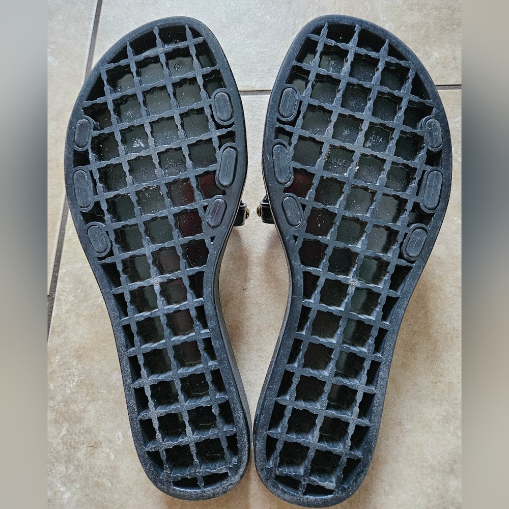 Vince Camuto Sandals - Picture 2 of 6